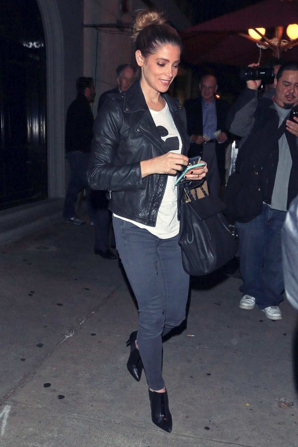 Ashley Greene leaving Craig’s Restaurant