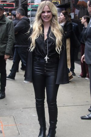 Avril Lavigne outside ‘Good Morning America’