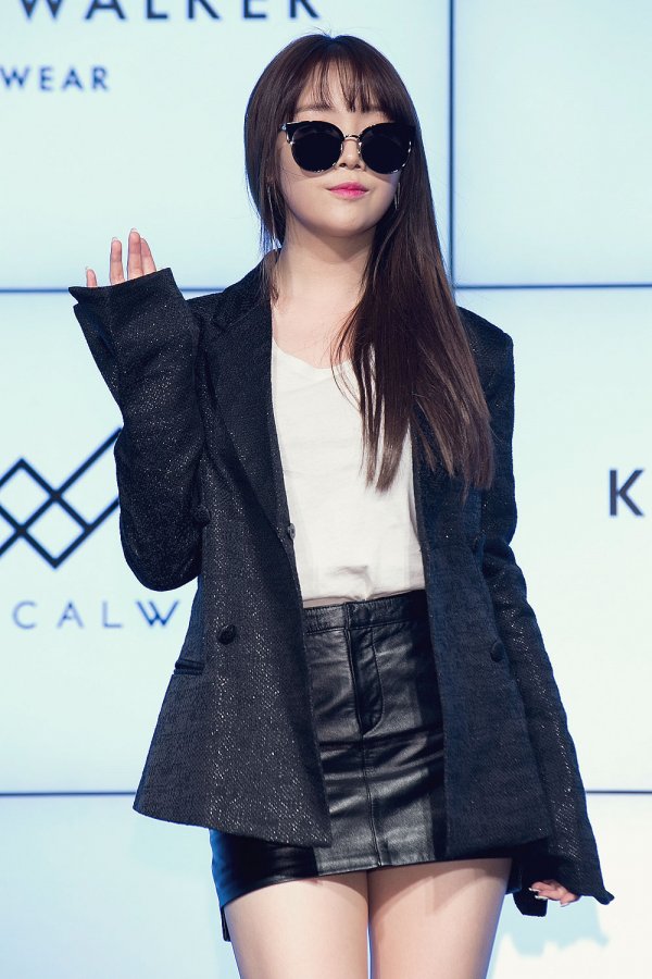 Bang Min-Ah attends the Optical W 2016 S/S Collection