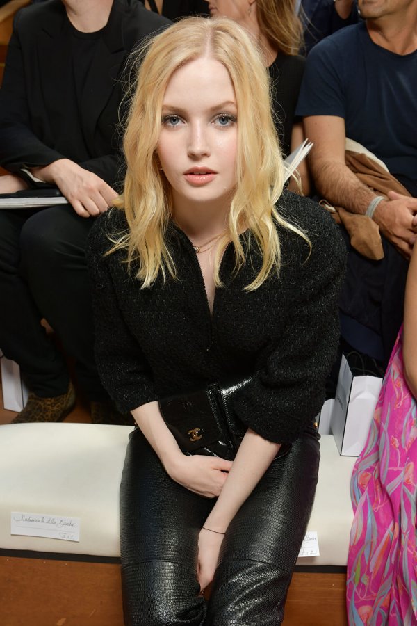 Ellie Bamber attends Chanel Haute Couture Fall/Winter 19/20